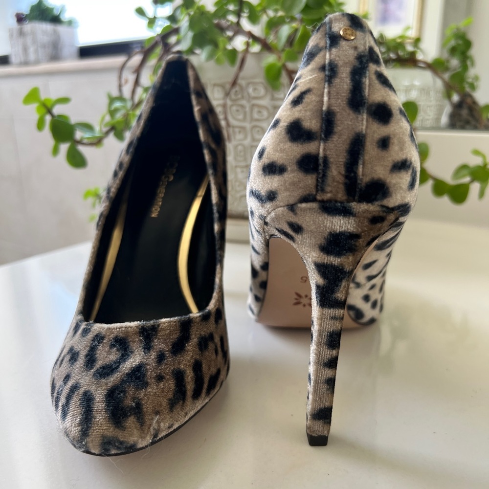 Animal print high heel